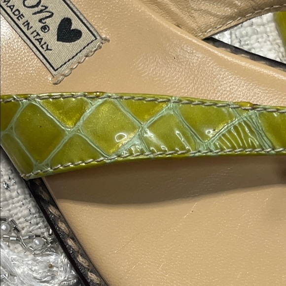 EUC Brighton Ofelia Patent Leather Sandals - Picture 8 of 10